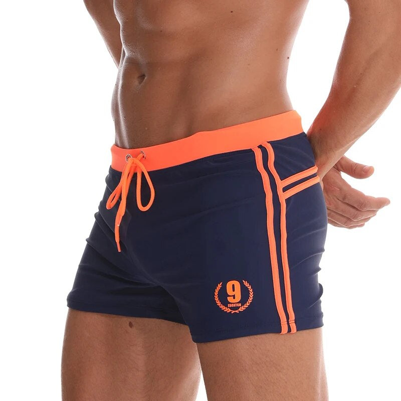 Maillot de Bain Homme Ajusté en Tissu Résistant au Chlore