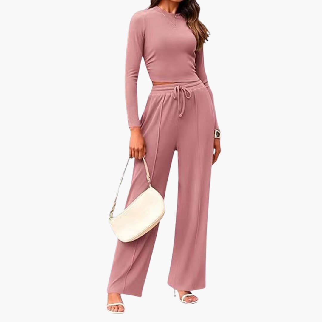 Completo donna con top a maniche lunghe e pantaloni larghi