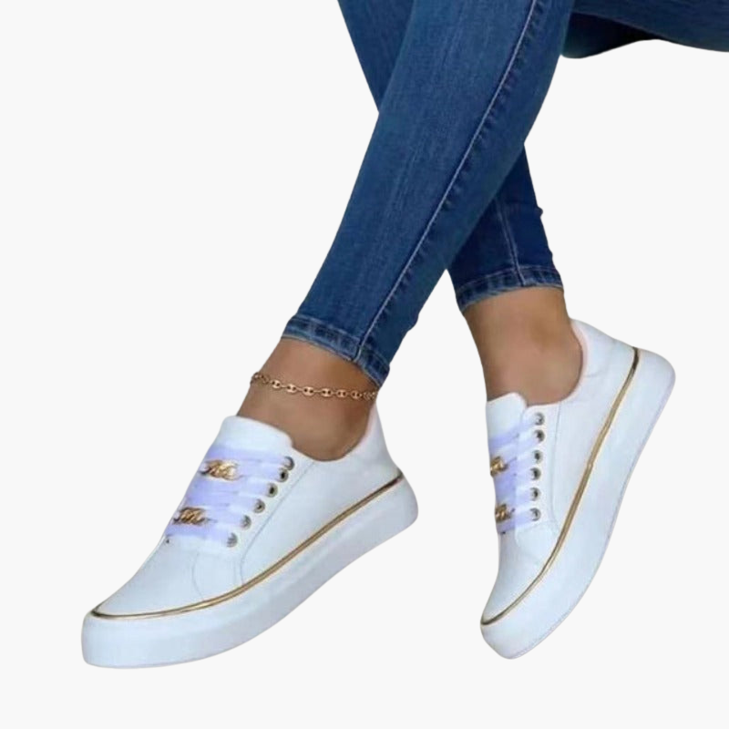 Baskets à lacets pour femme avec détail chaîne et semelle plate
