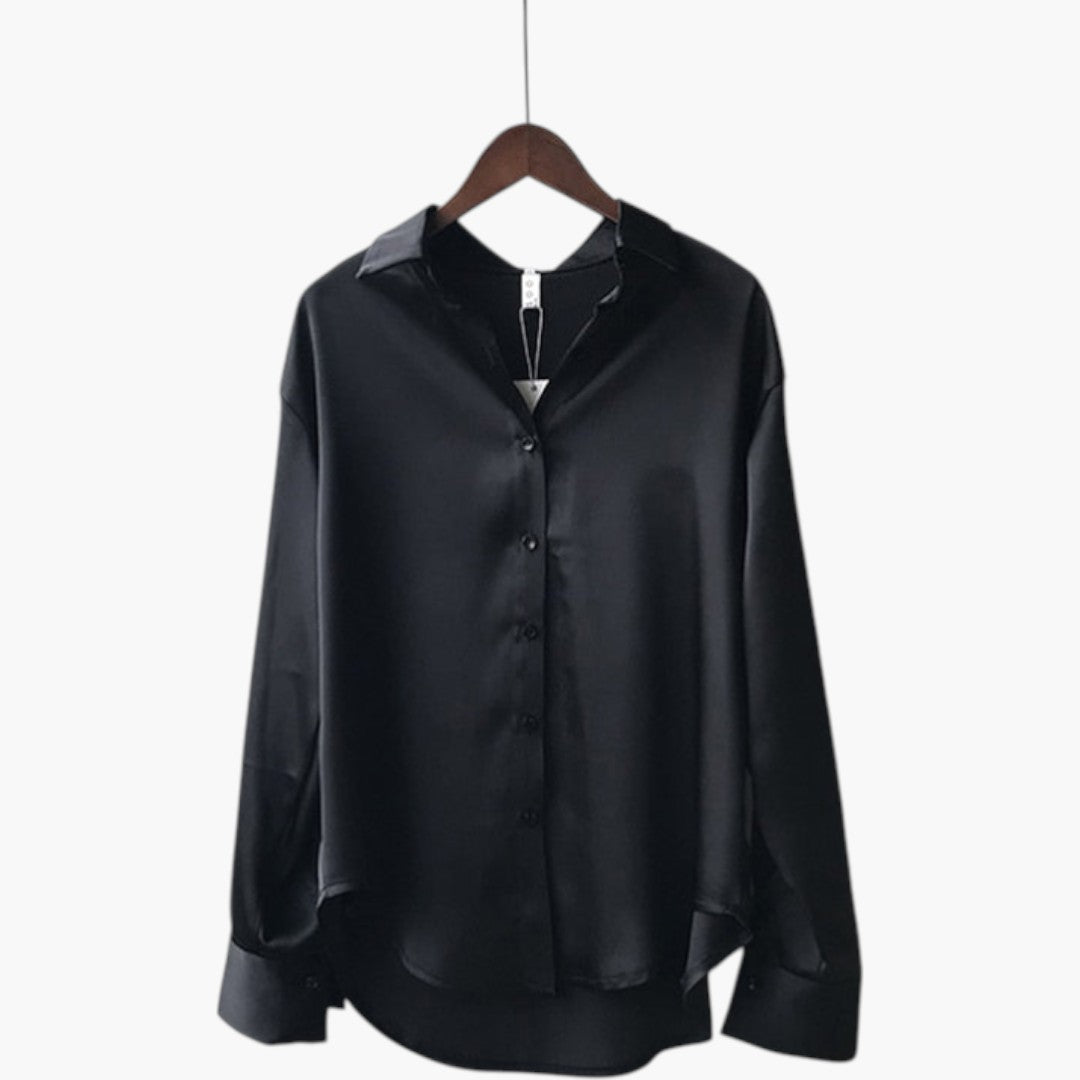 Blus för kvinna med krage och knäppning framtill