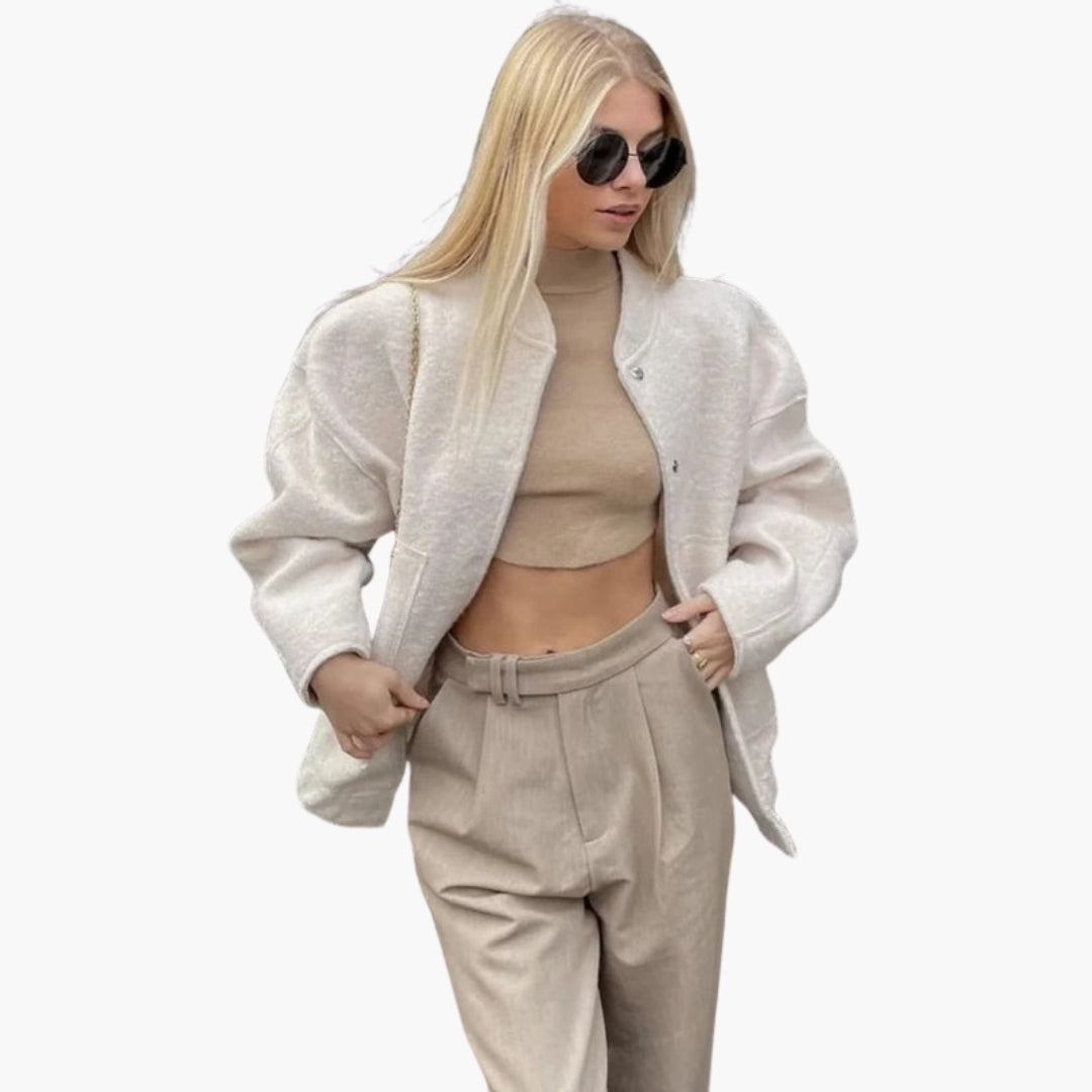 Women's bomber jacket with large patch pockets