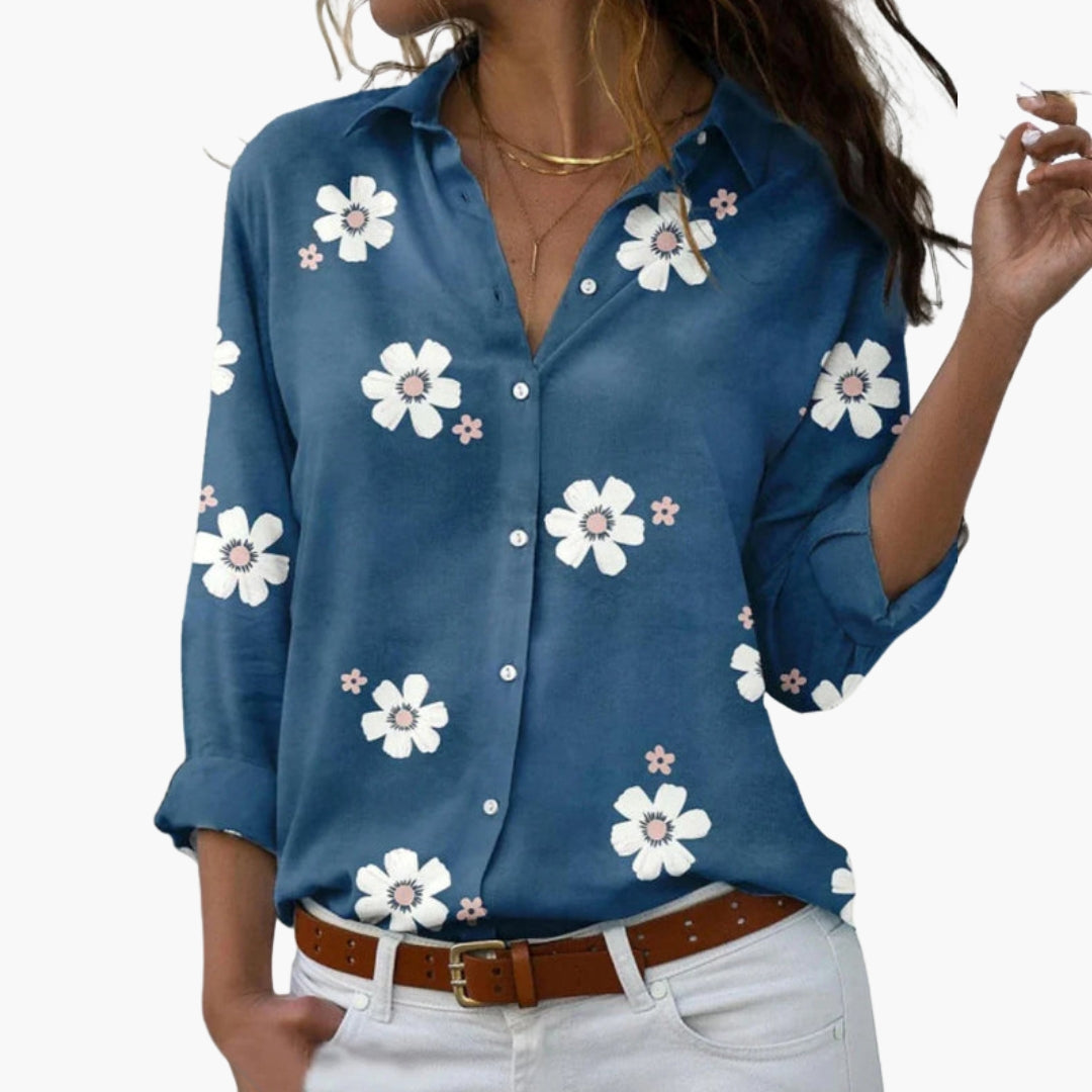 Camisa de mulher com fecho de botões e padrão floral