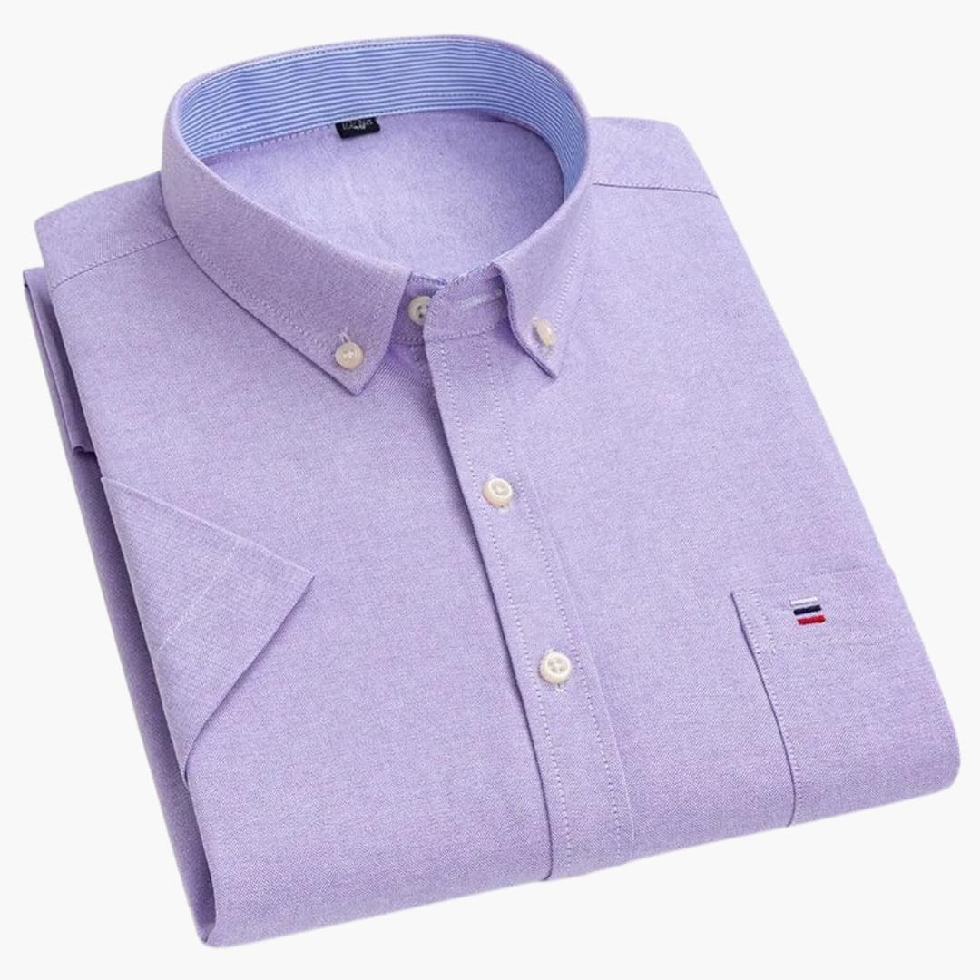 Chemise homme à manches courtes avec col replié et fermeture boutonnée