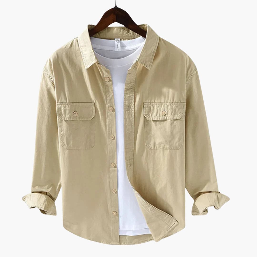 Chemise homme à manches longues avec col classique et poches poitrine