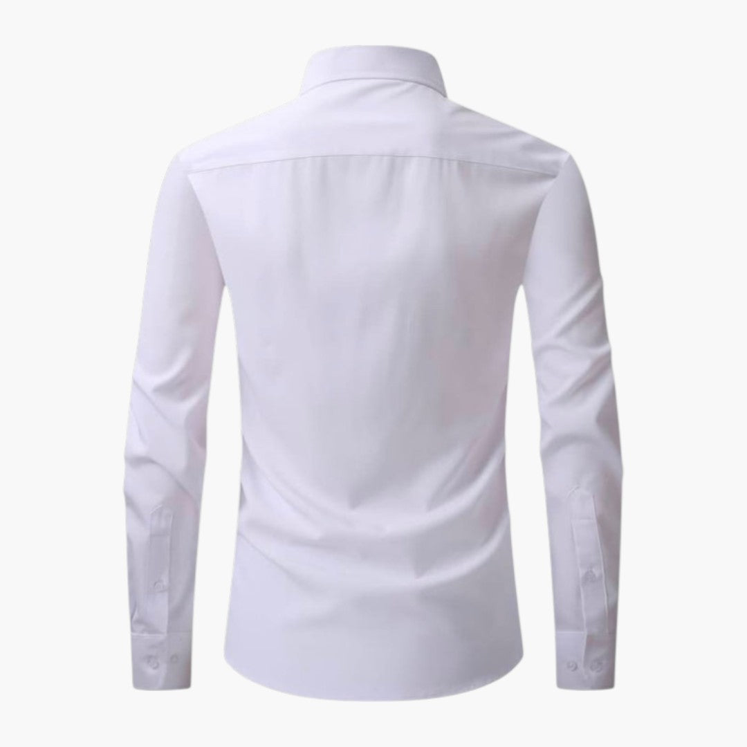 Chemise homme avec poche poitrine et patte de boutonnage