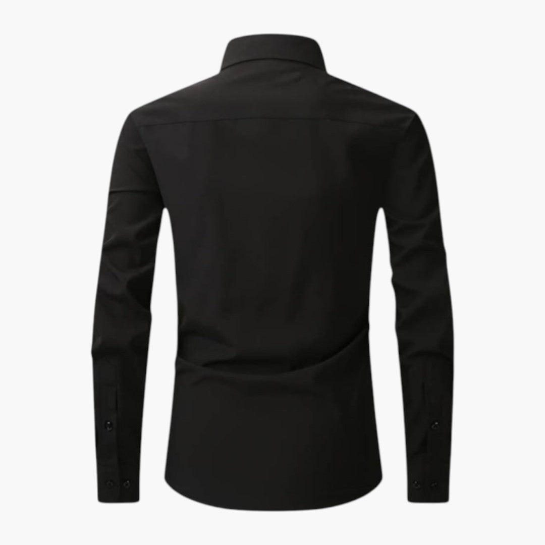 Chemise homme avec poche poitrine et patte de boutonnage