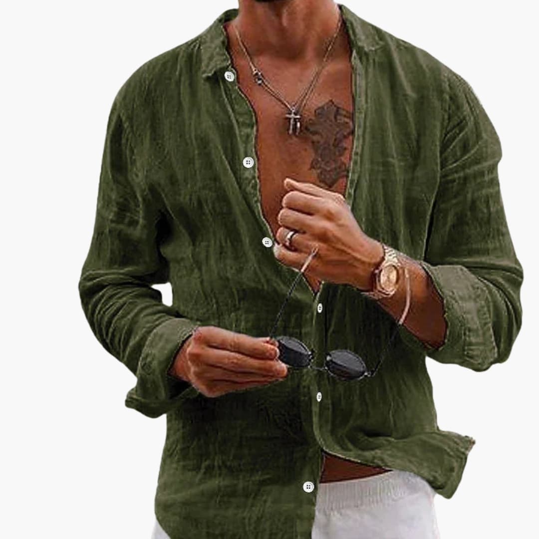 Chemise homme unie à manches longues avec col revers et fermeture boutonnée