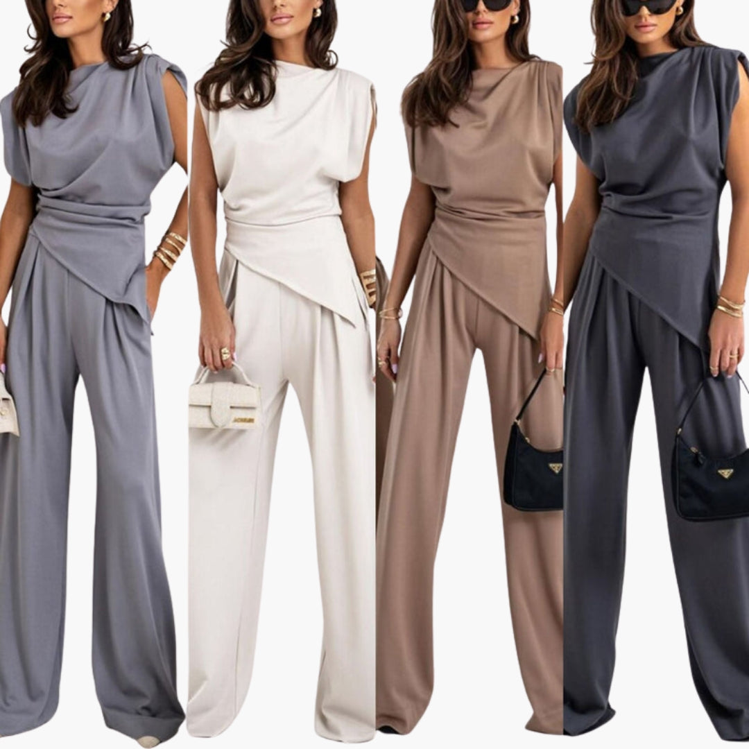 Tuta donna con scollo drappeggiato e gambe larghe