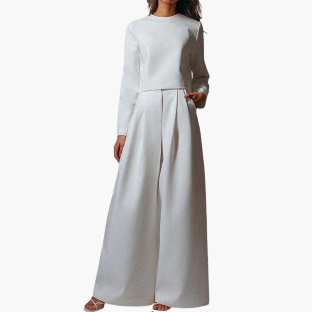 Tuta donna con collo rotondo e maniche lunghe