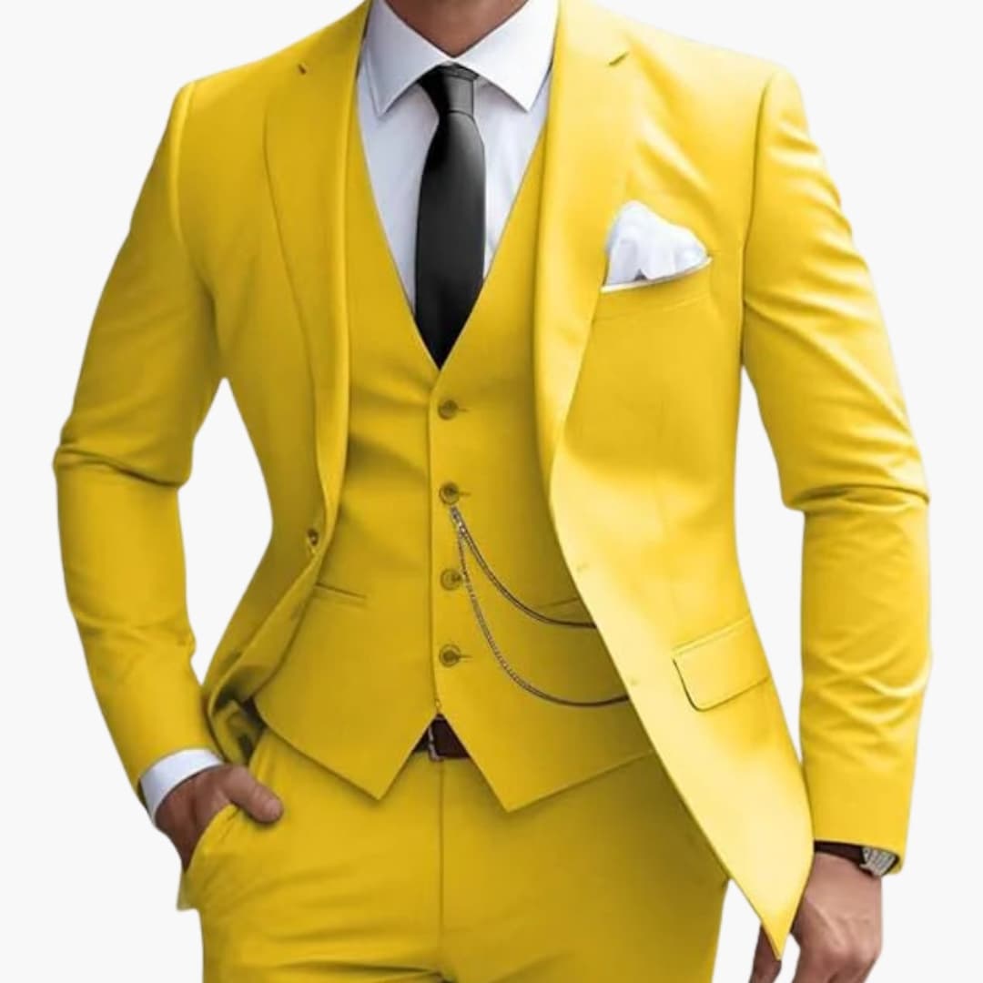 Traje de hombre de tres piezas con chaqueta de solapa con cuello