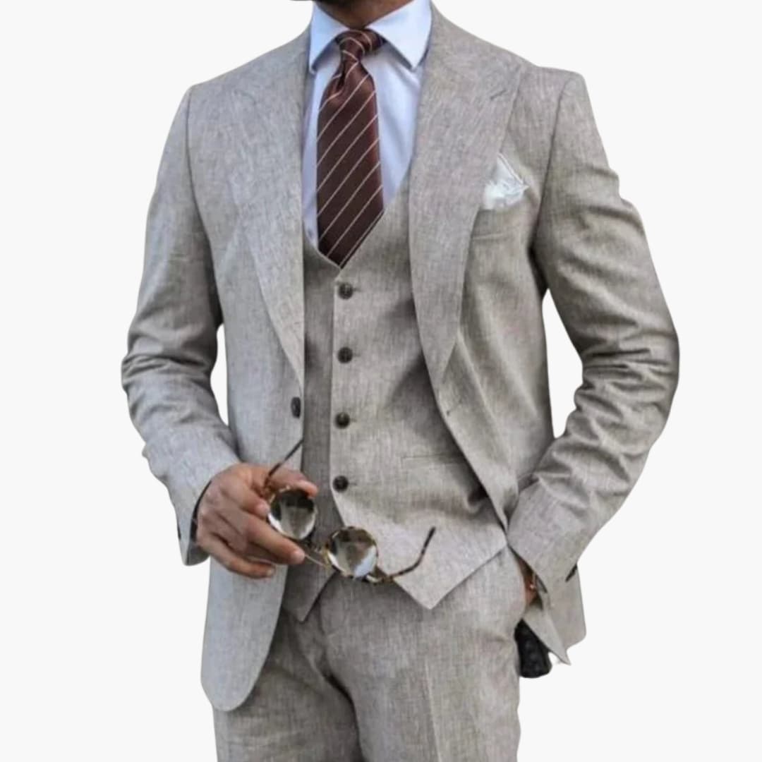 Costume trois pièces pour homme couleur moutarde, coupe ajustée