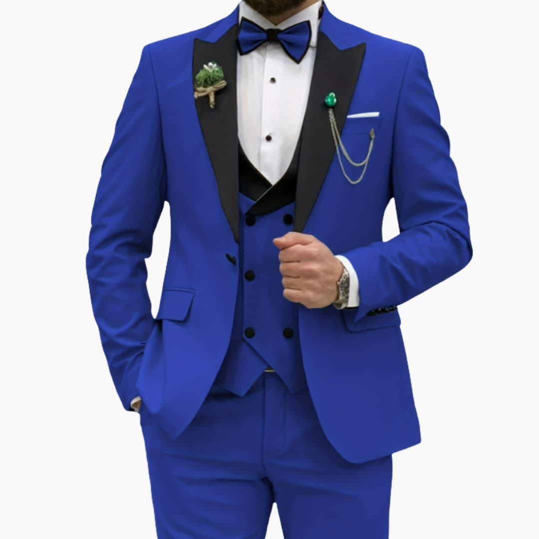 Costume homme trois pièces avec col contrastant et gilet