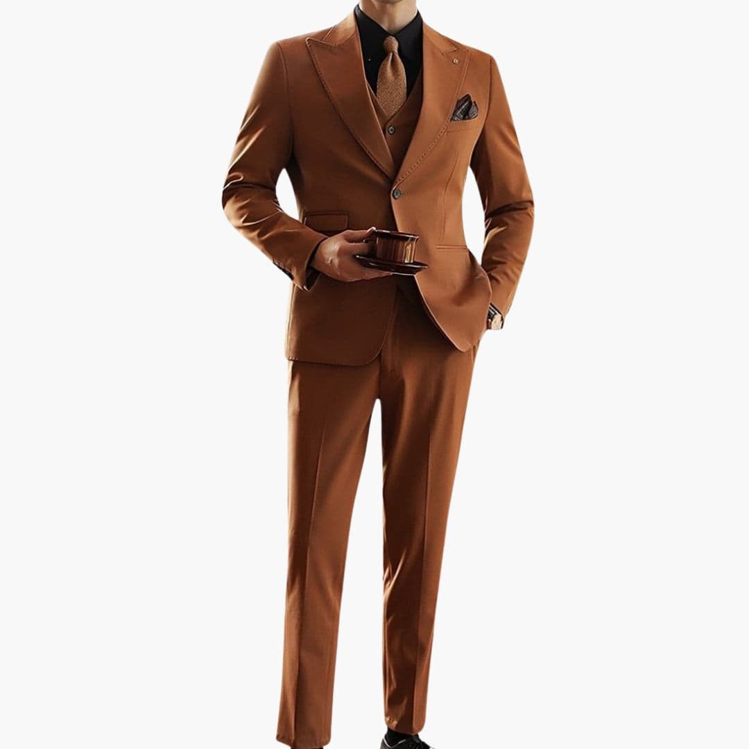 Costume trois pièces pour homme avec veste à col cranté