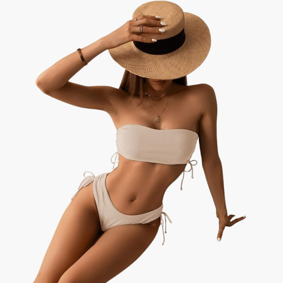 Women's two-piece swimsuit set with bandeau top
