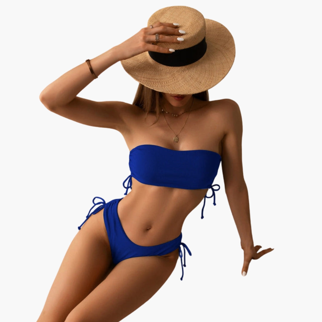 Women's two-piece swimsuit set with bandeau top
