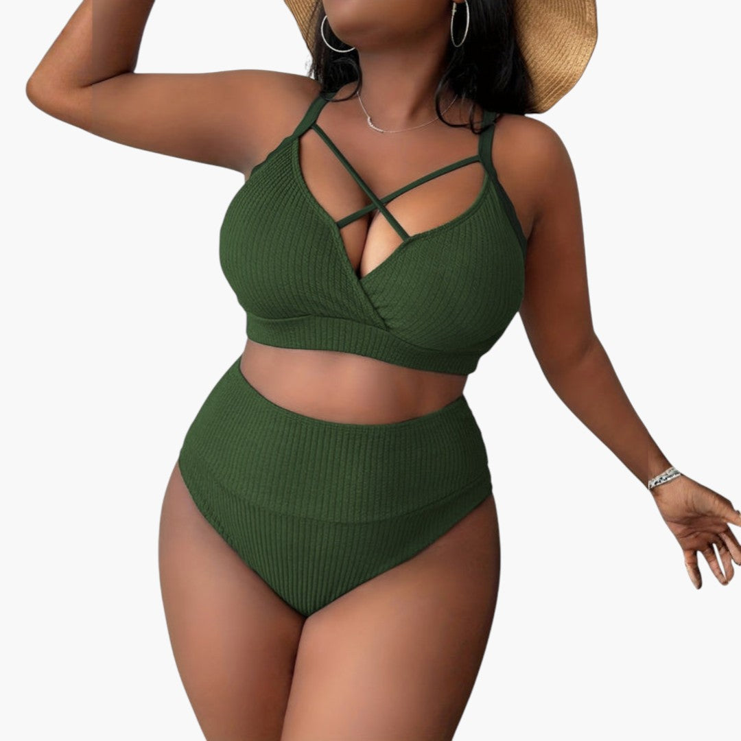Plus-size women's two-piece swimsuit set with high-waisted bottoms