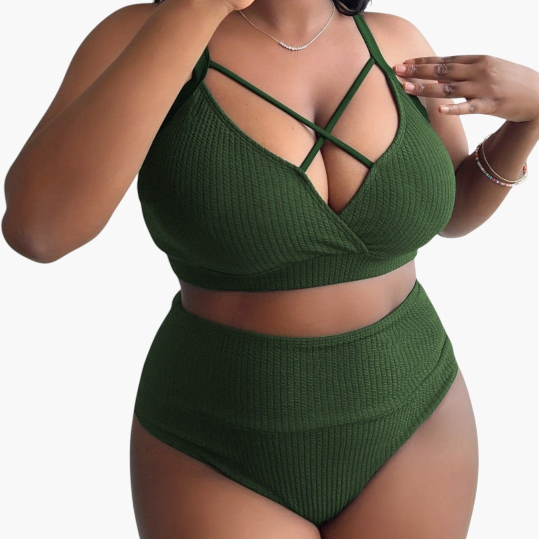Plus-size women's two-piece swimsuit set with high-waisted bottoms