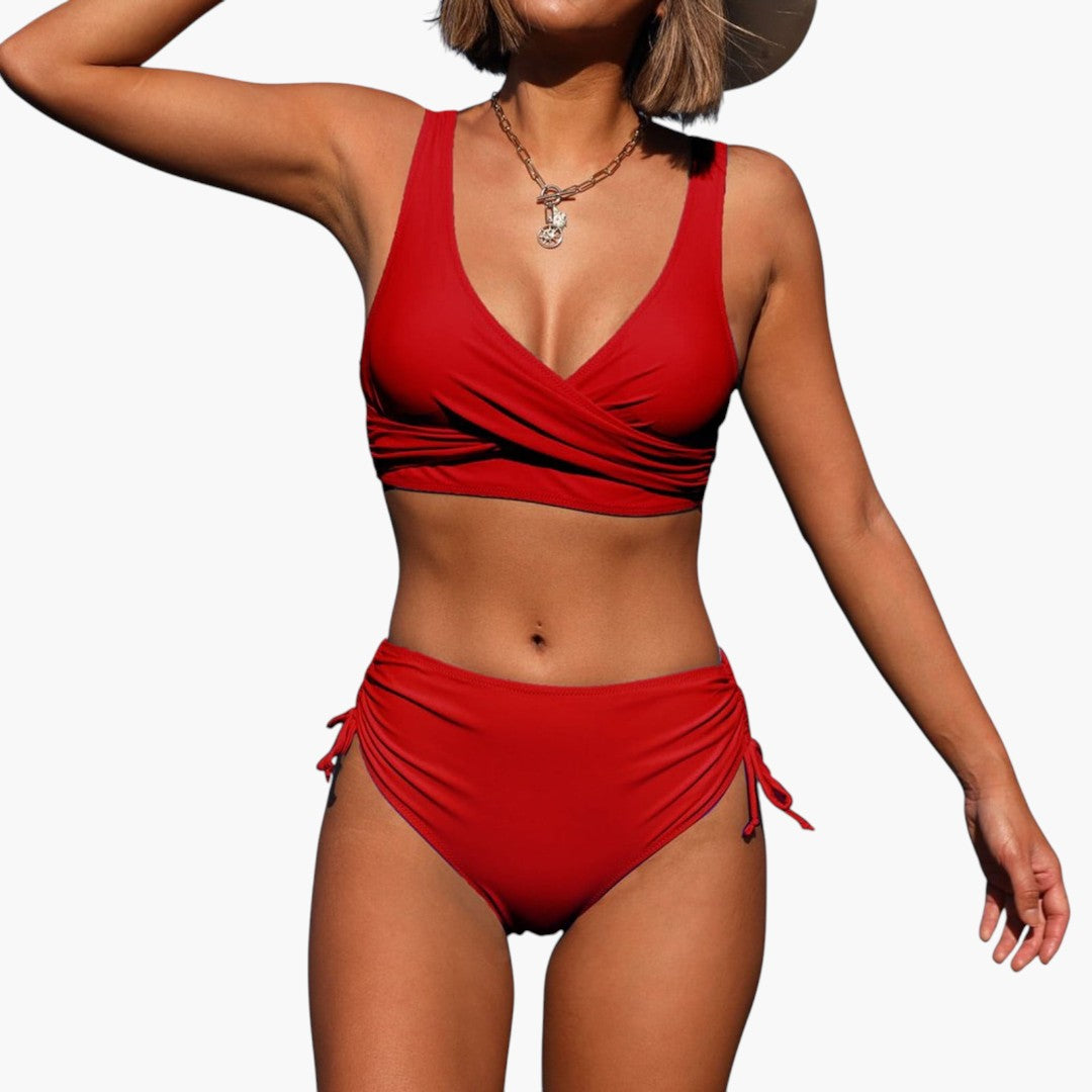 Women's two-piece swimsuit with high-waisted bottoms