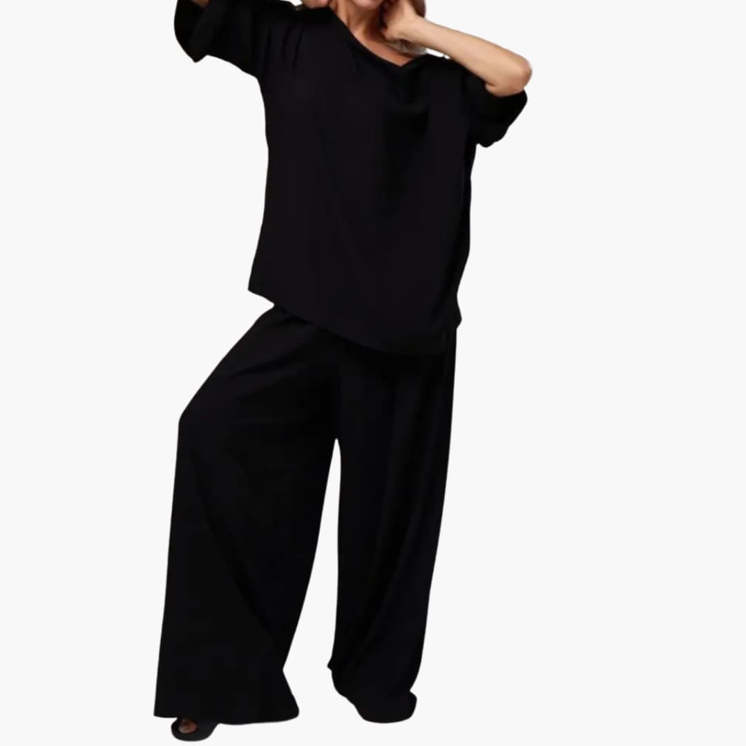 Ensemble deux pièces femme avec haut à manches longues et pantalon large