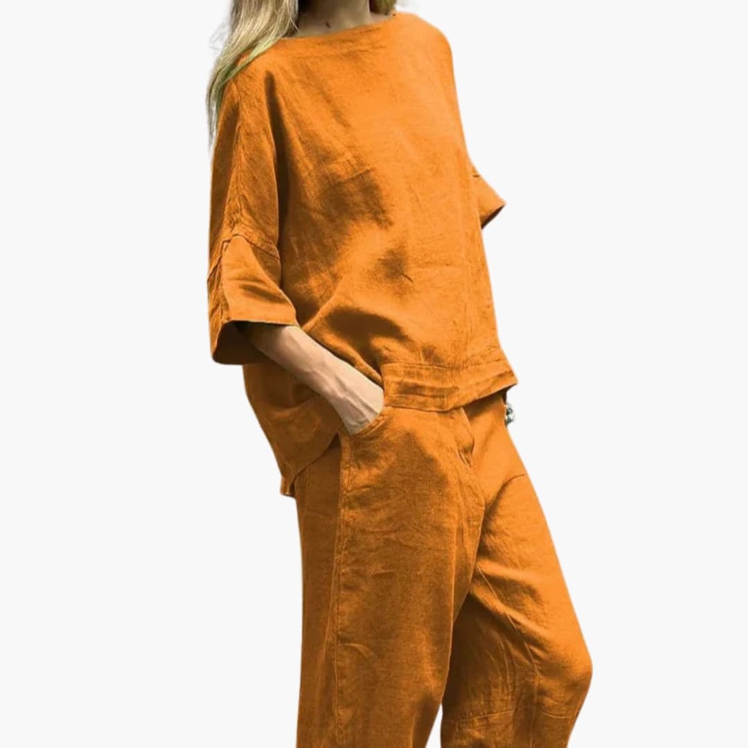 Ensemble deux pièces femme avec haut ample et pantalon droit