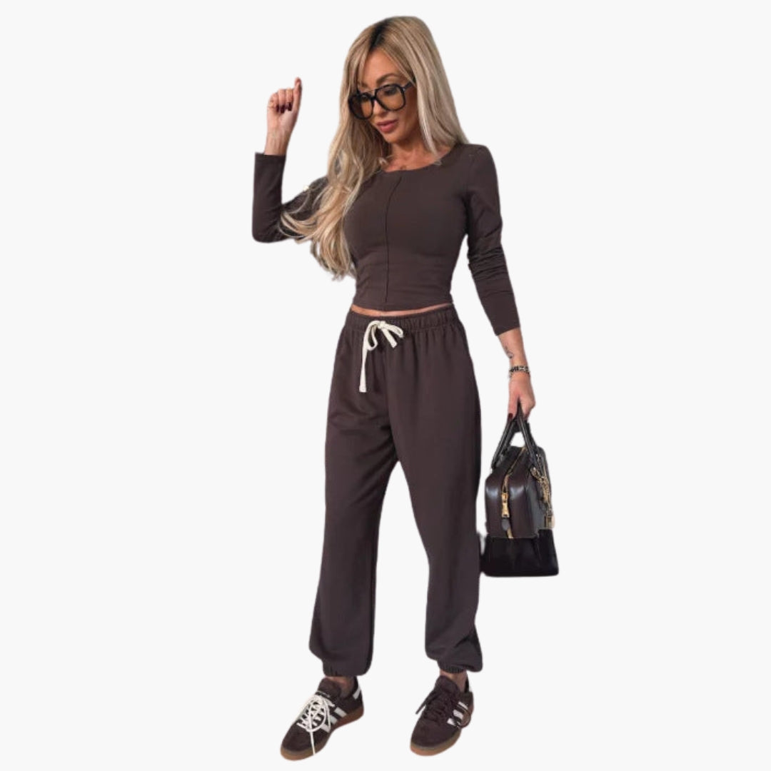 Conjunto de duas peças para mulher com top curto