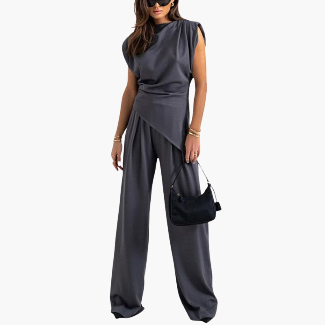 Two-piece women's set with draped top
