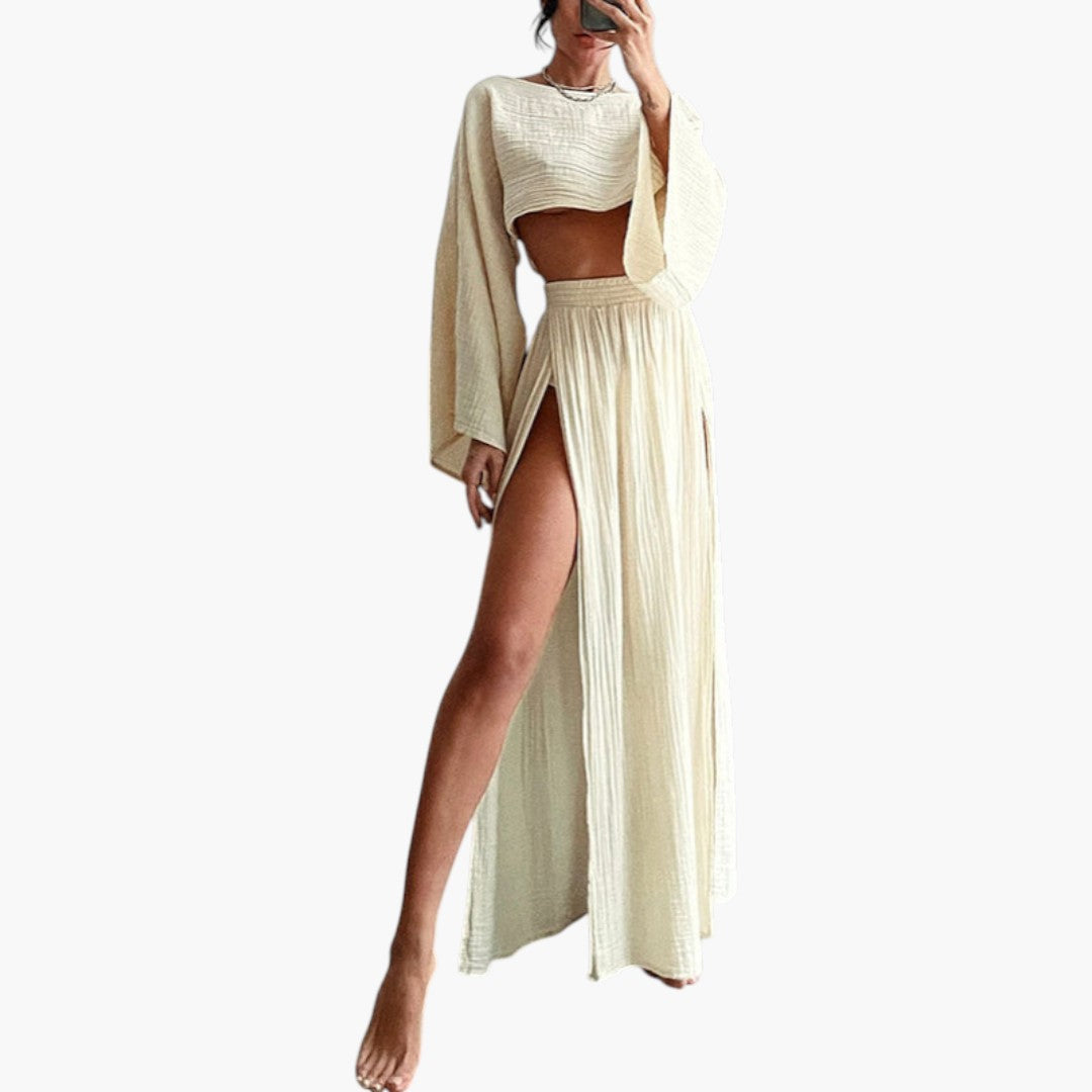 Two-piece set for women with a short top
