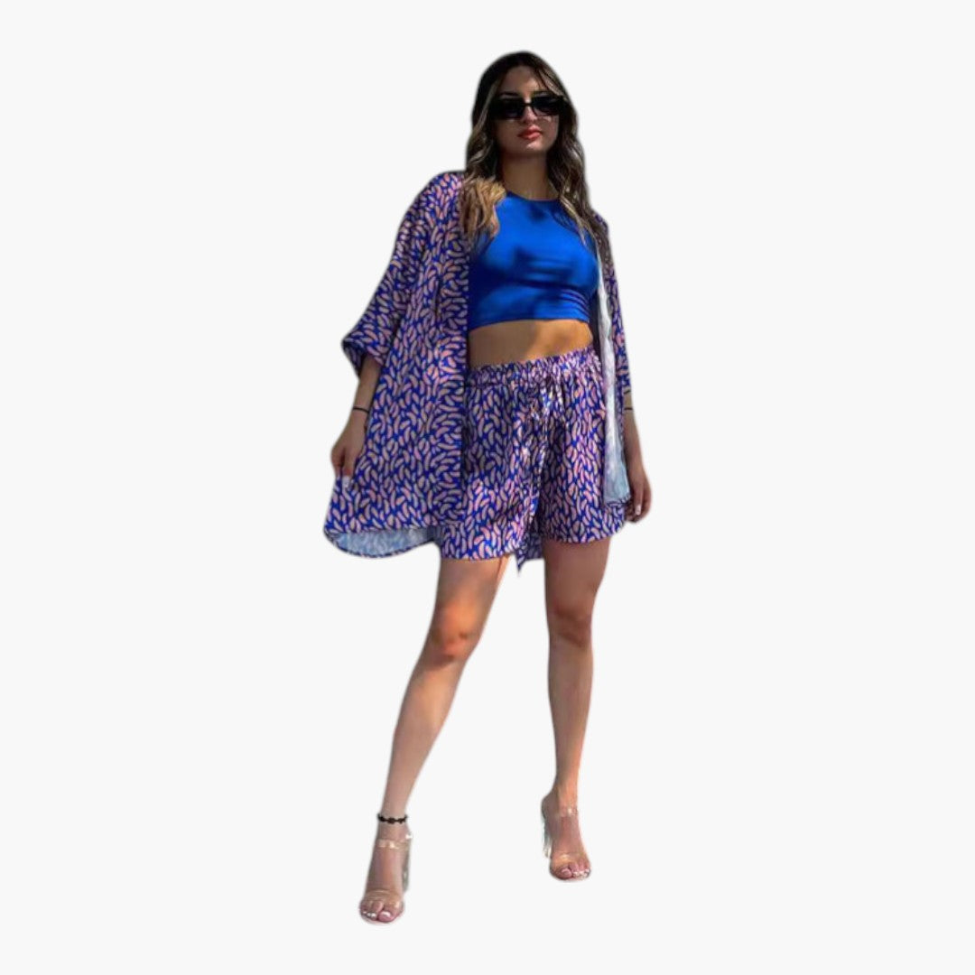 Summer outfit for women with short-sleeved jacket