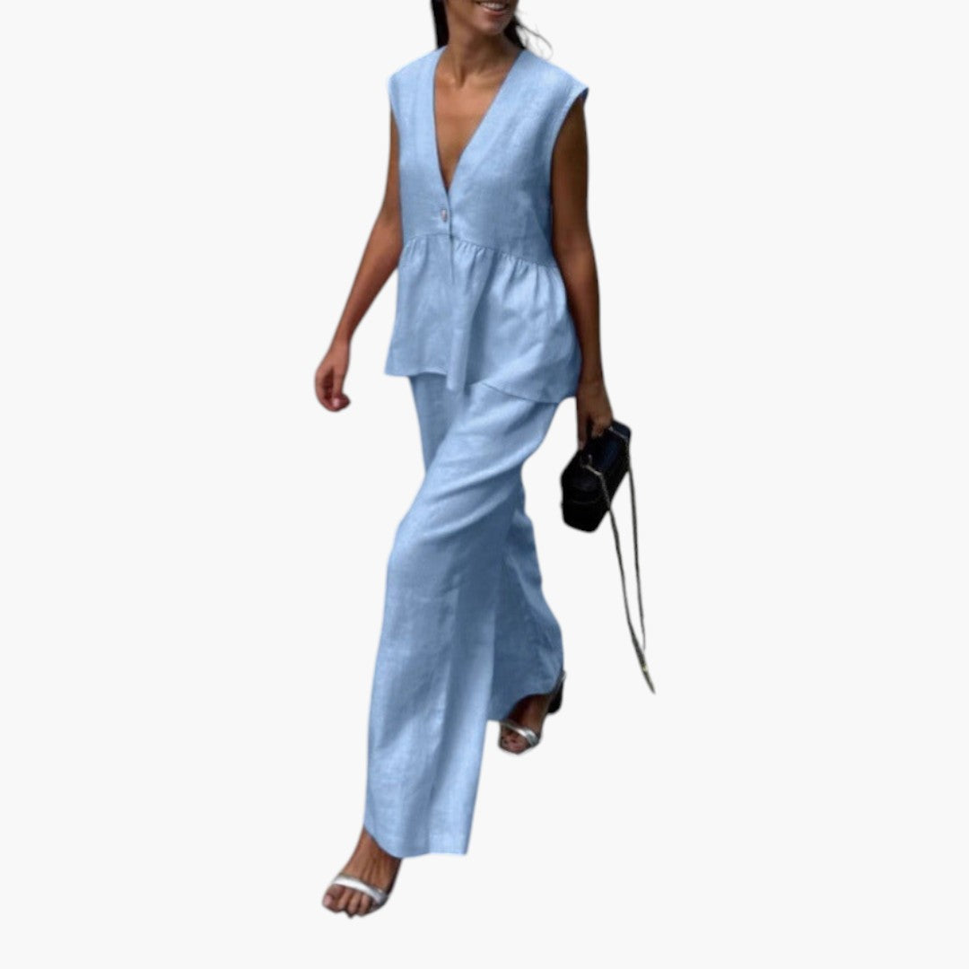 Completo estivo da donna con maglia a scollo a V profondo