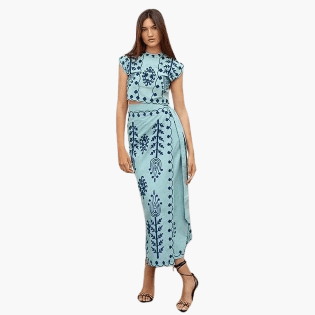 Ensemble femme 2 pièces avec top court et jupe