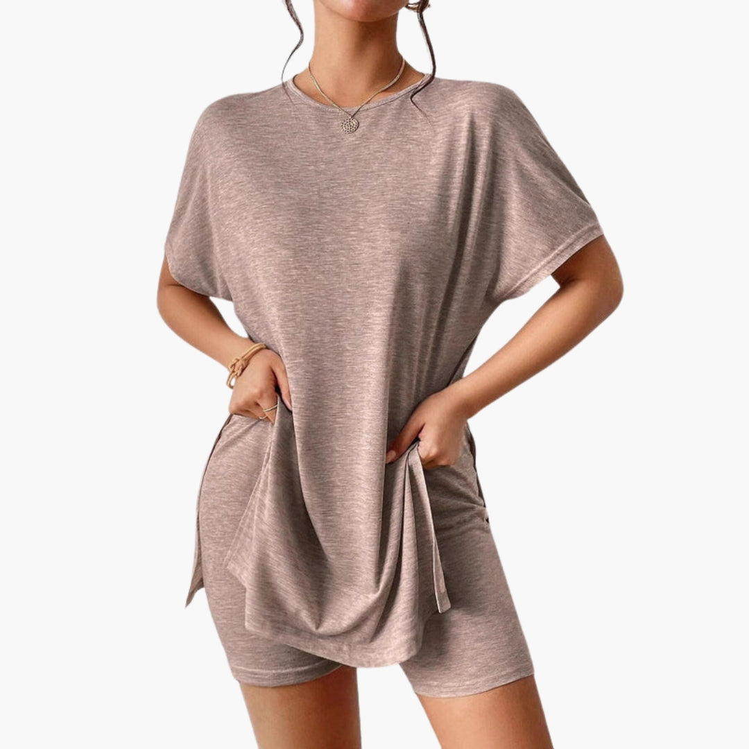 Completo donna maglietta e pantaloncini con maniche corte