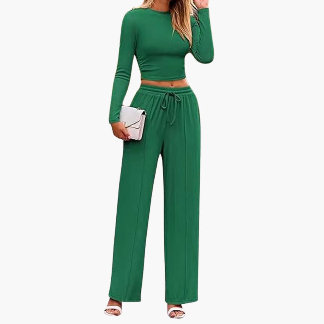 Completo donna con top a maniche lunghe e pantaloni larghi