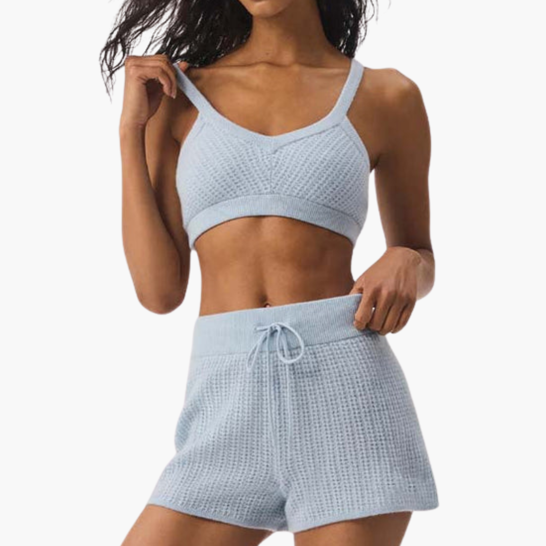 Completo donna due pezzi con top senza maniche e pantaloncini goffrati