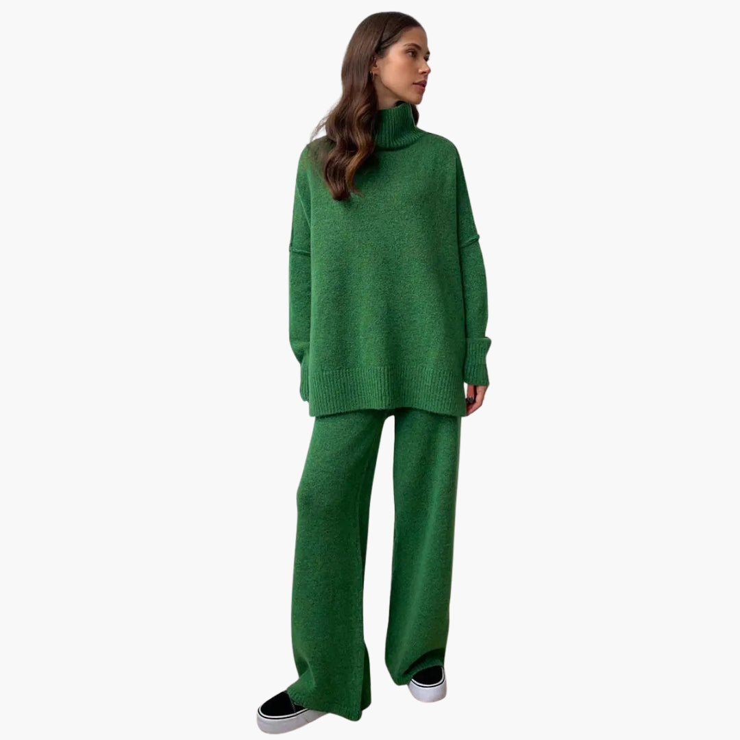 Ensemble femme en maille avec col roulé ample