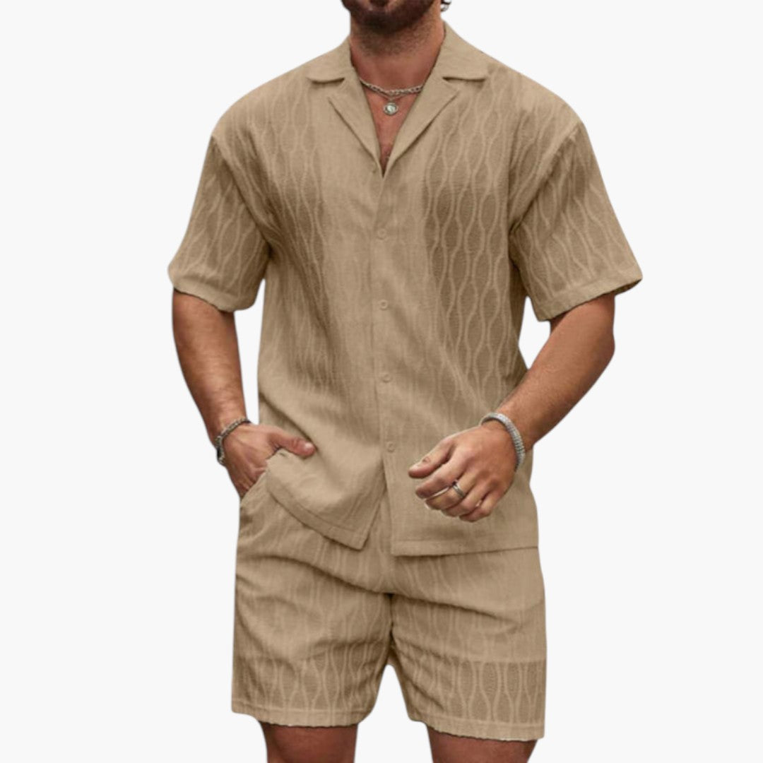Men's two-piece set with elastic shorts