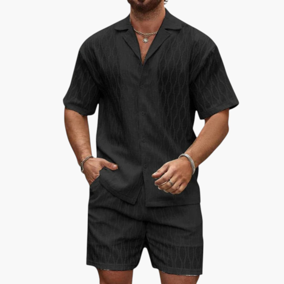 Men's two-piece set with elastic shorts