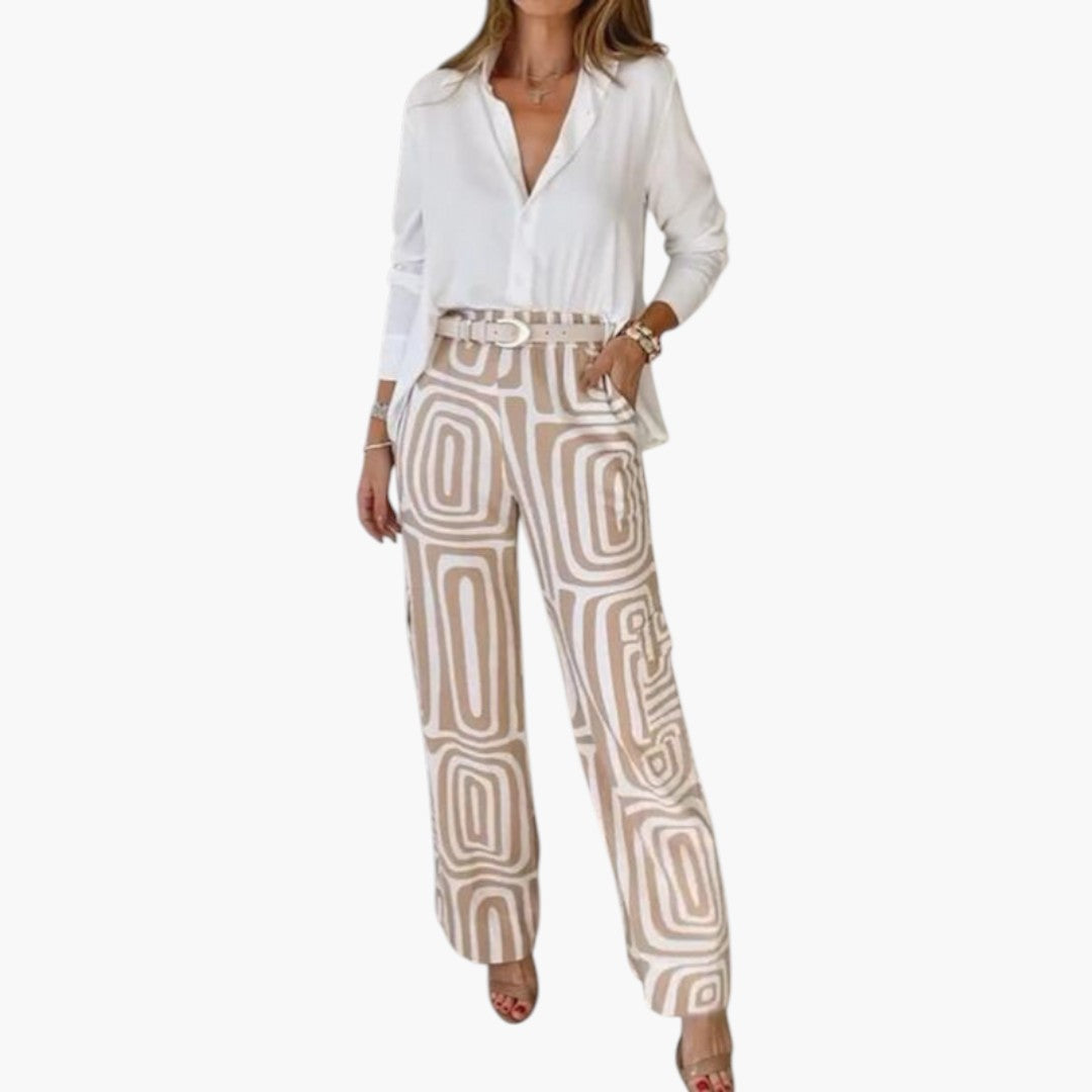 Damenensemble mit Bluse und Hose
