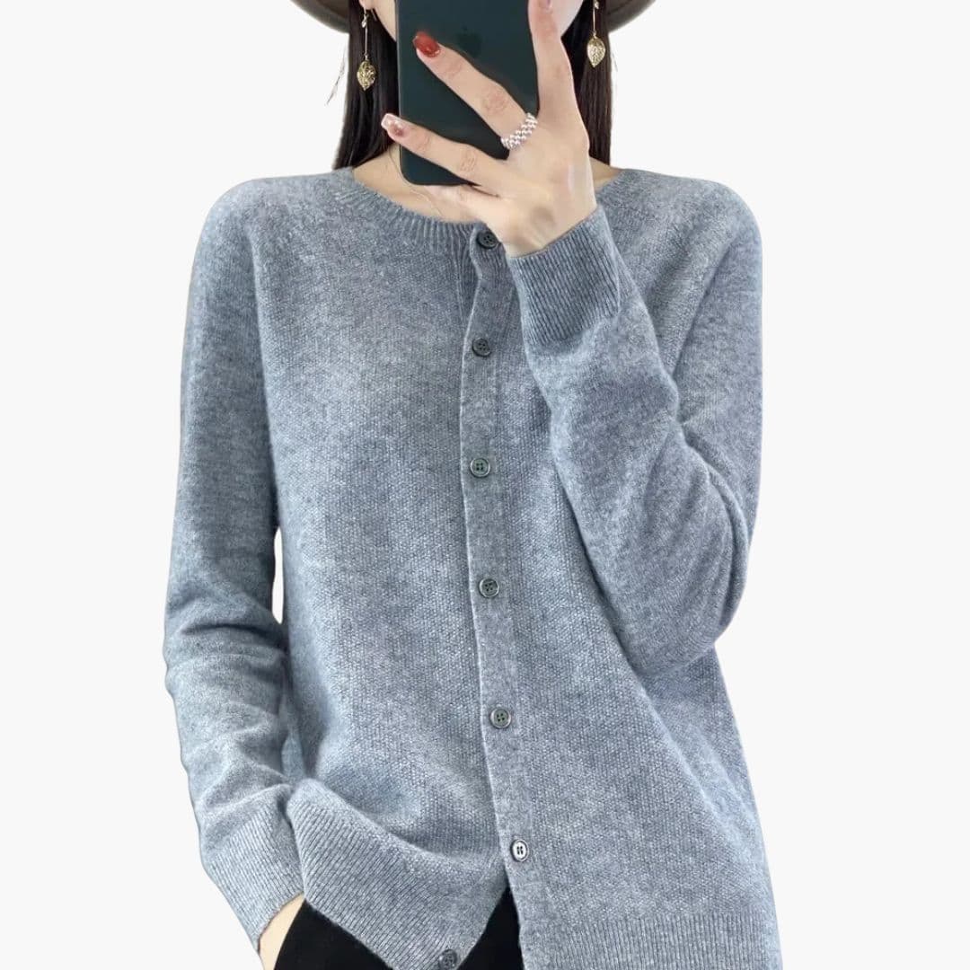 Cardigan femme avec col rond et boutonnage devant