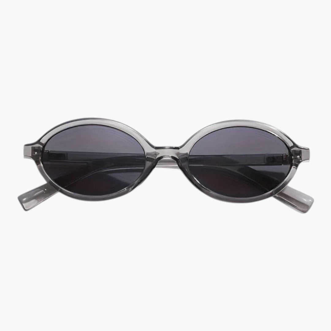 Lunettes de soleil femmes avec forme ovale et verres teintés