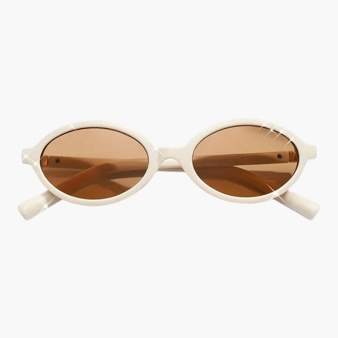 Lunettes de soleil femmes avec forme ovale et verres teintés
