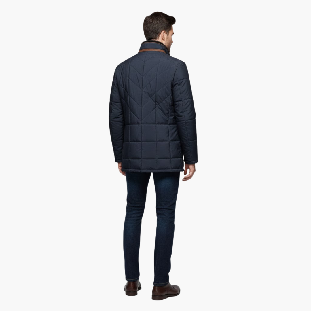 Cappotto uomo con collo alto e chiusura doppia