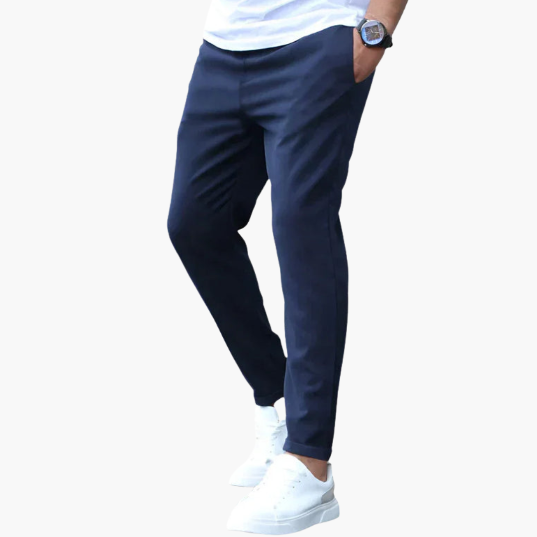 Pantalon homme coupe ajustée avec poches latérales et arrière