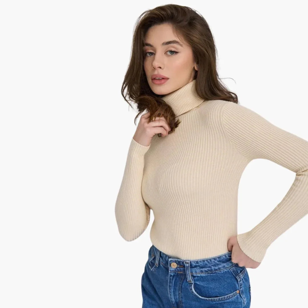 Pull à col roulé femme avec manches longues et surface côtelée