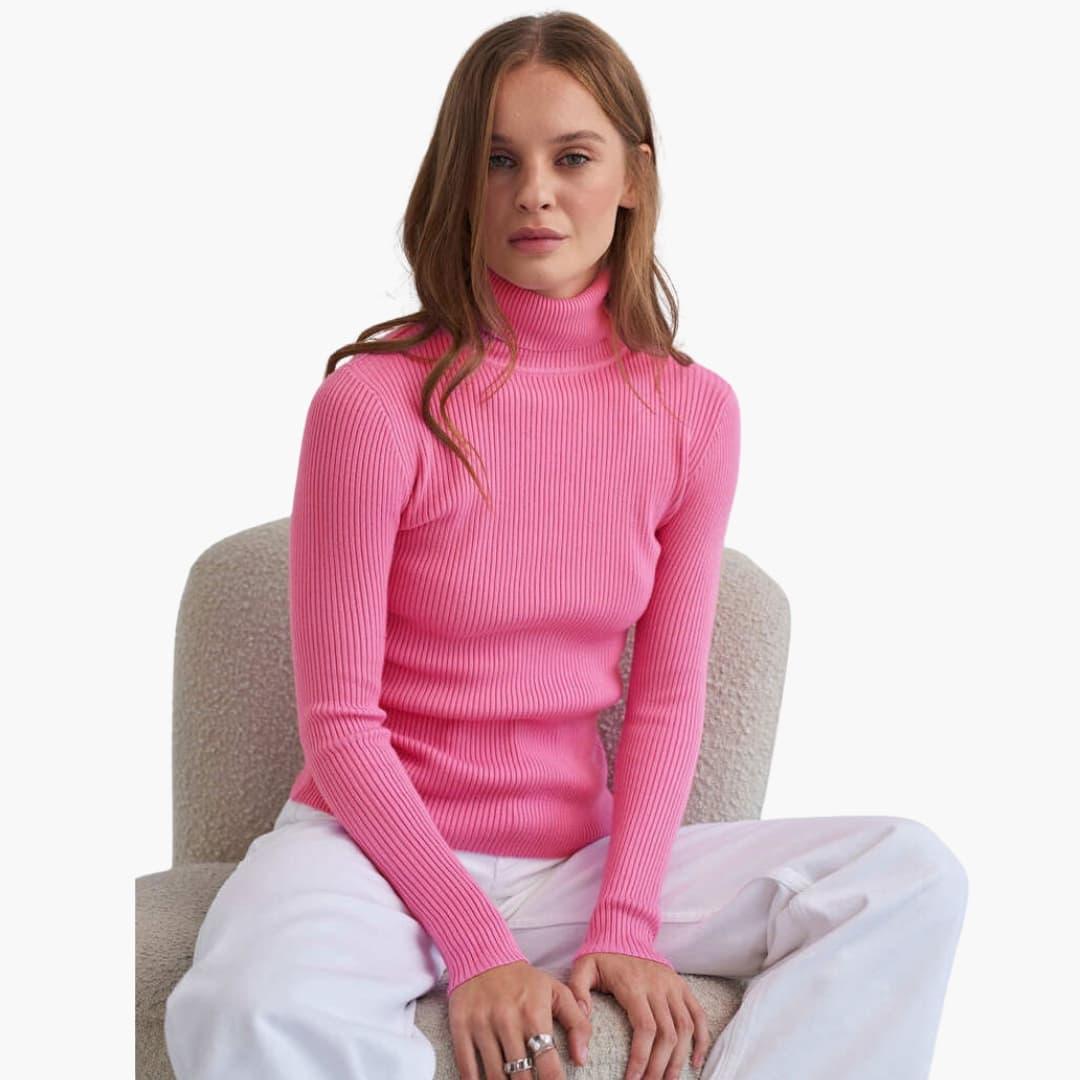 Pull à col roulé femme avec manches longues et surface côtelée