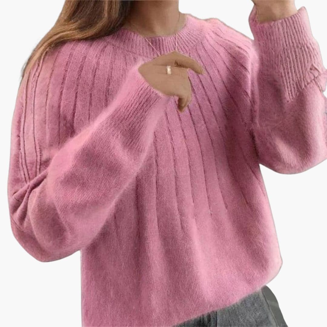 Women's ribbed knit pullover with round neck