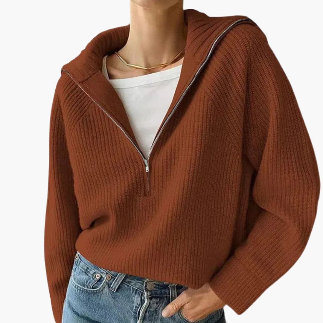 Pull femme avec enfiler demi zip et maille côtelée
