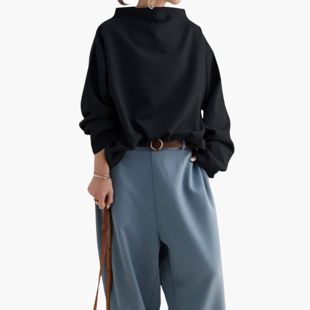 Camisola de mulher com decote barco e mangas compridas