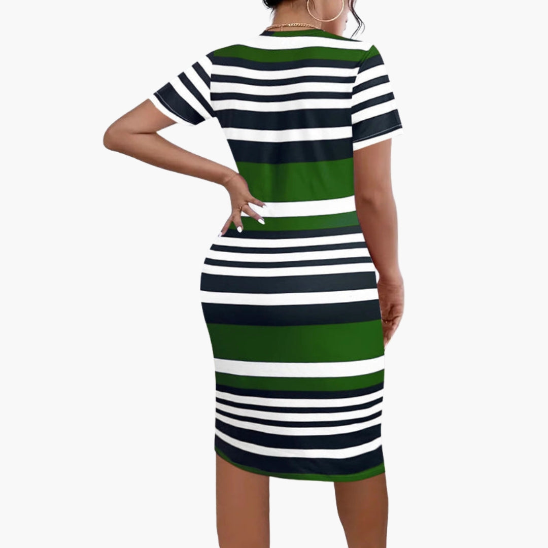 Robe de mulher às riscas com mangas curtas