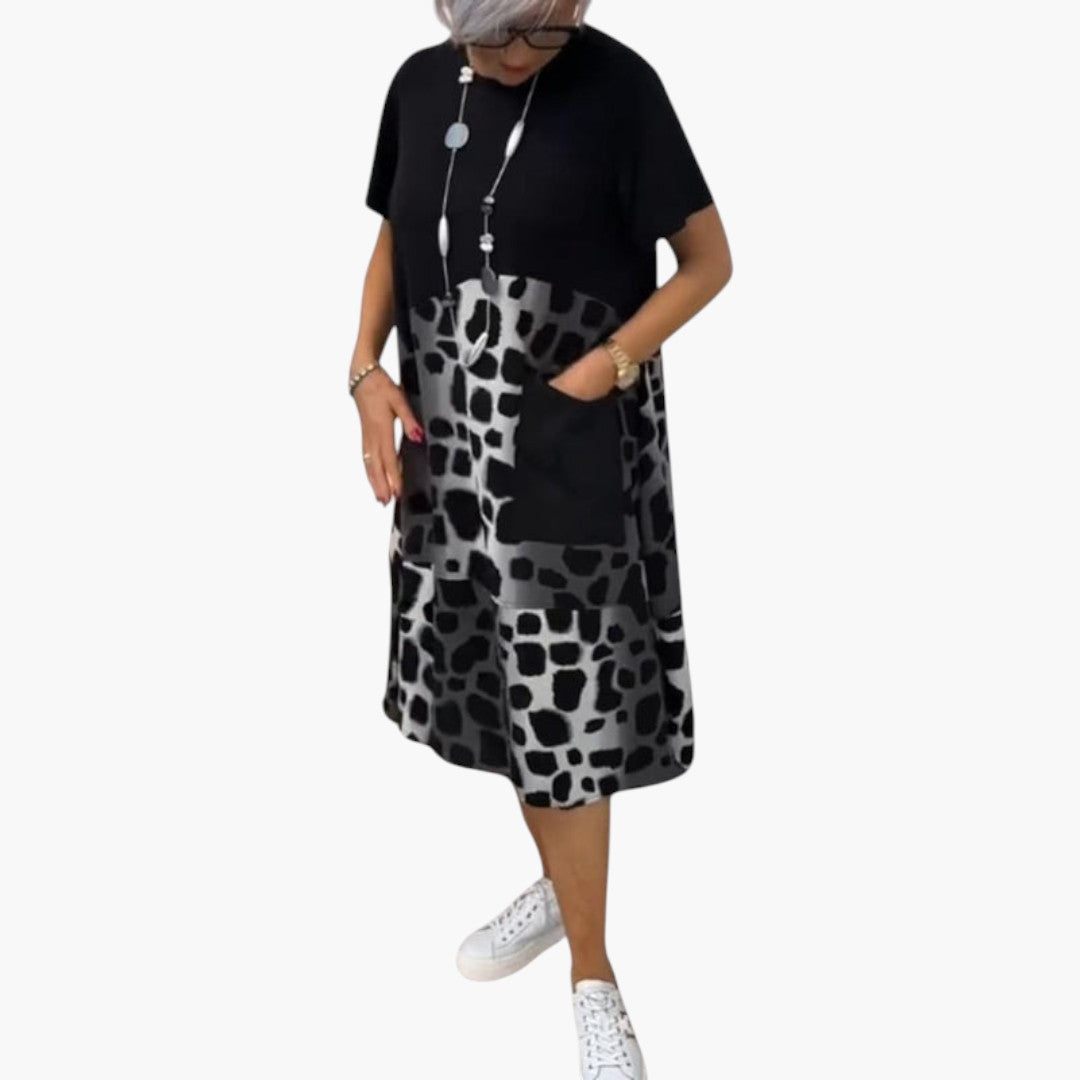 Vestido midi feminino de mangas curtas com superfície estampada