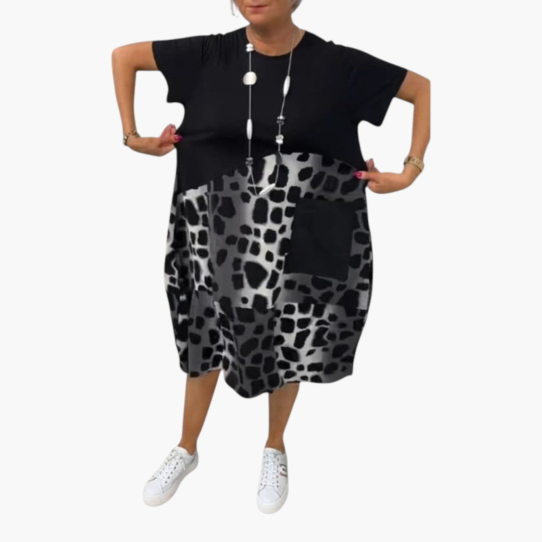 Vestido midi feminino de mangas curtas com superfície estampada